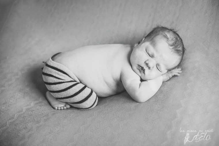 Séance nouveau né Monistrol sur Loire - Raphaël 8 jours