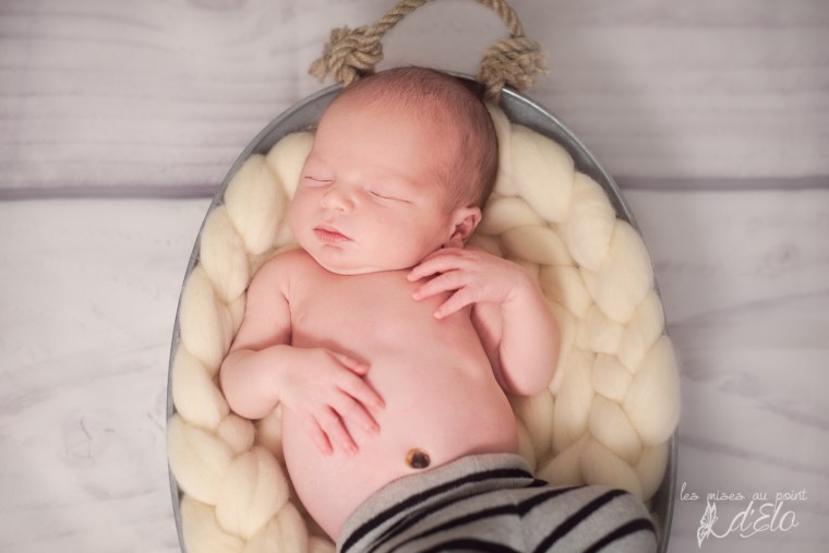 Séance nouveau né Haute Loire - Photographe Monistrol sur Loire 