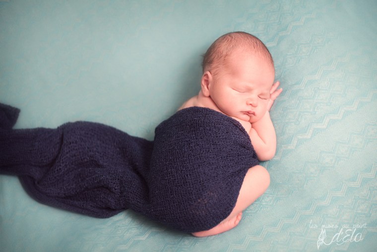 Séance nouveau né Haute Loire - Photographe Monistrol sur Loire 