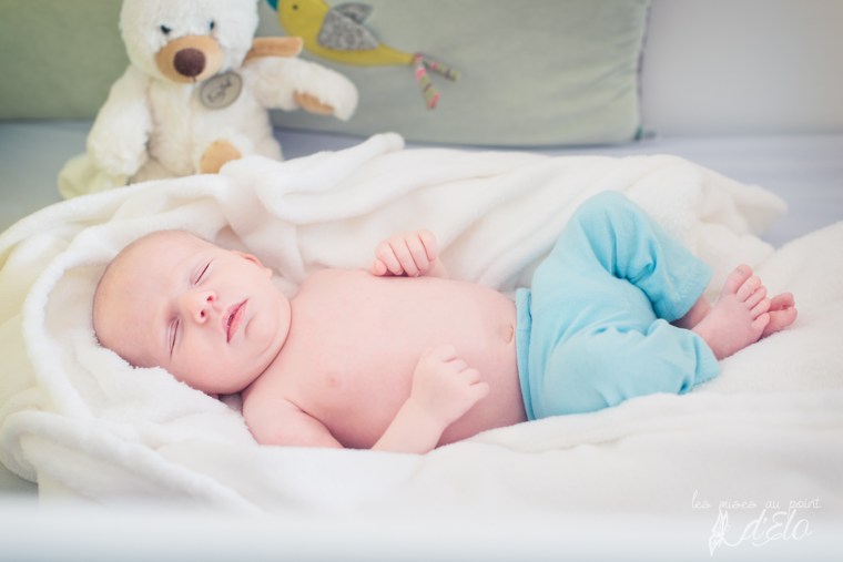 Séance bébé domicile Monistrol sur loire - photographe haute loire 