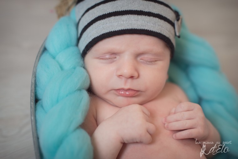 Séance bébé domicile Monistrol sur loire - photographe haute loire 